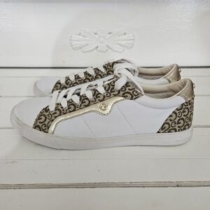 GBG Los Angeles Women’s White And Gold Logo Trim Sneakers Size 11M, Low Top